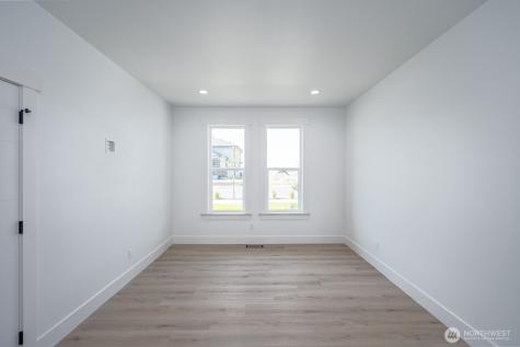 1405 W Lakeside Drive Moses Lake WA 98837