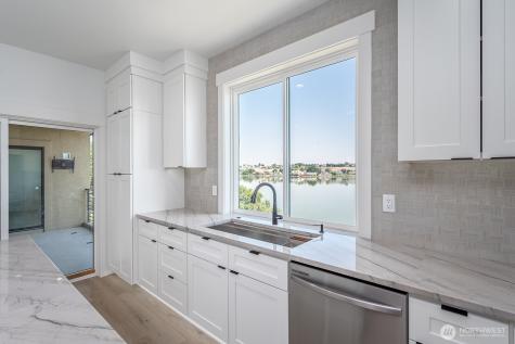 1405 W Lakeside Drive Moses Lake WA 98837