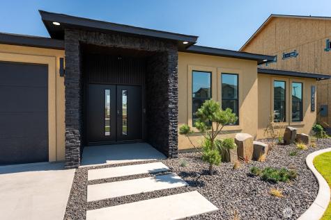 1405 W Lakeside Drive Moses Lake WA 98837