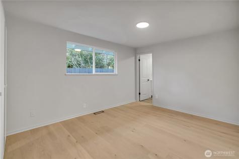 1122 E Filbert Street Kent WA 98030