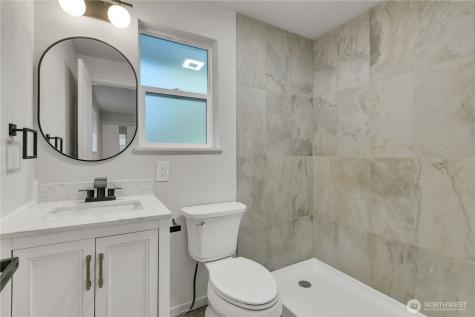 1122 E Filbert Street Kent WA 98030