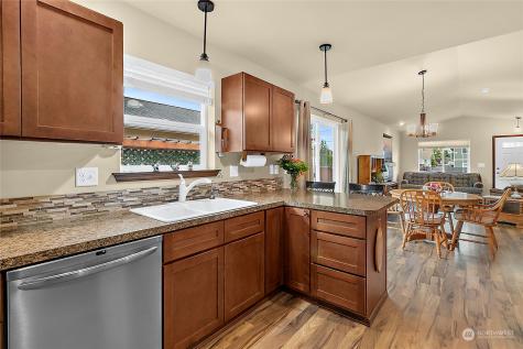 276 N Edith Street Buckley WA 98321
