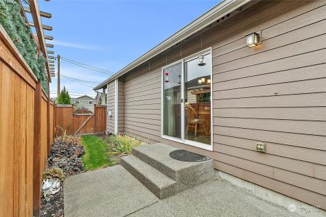 276 N Edith Street Buckley WA 98321
