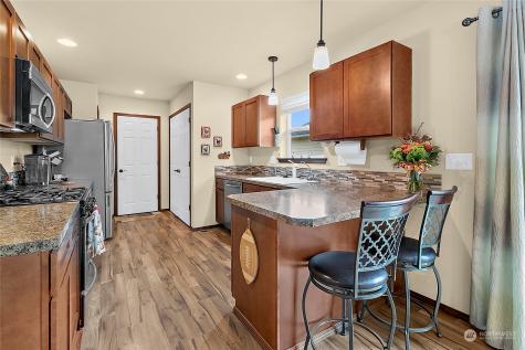 276 N Edith Street Buckley WA 98321