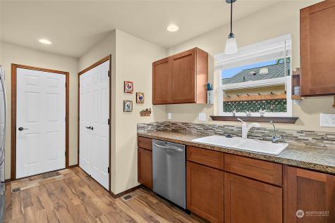 276 N Edith Street Buckley WA 98321