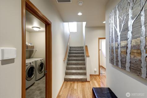 252 Quincy Avenue NE Renton WA 98059