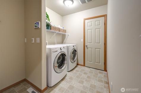 252 Quincy Avenue NE Renton WA 98059