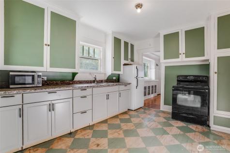 1218 S 4th Street Tacoma WA 98405