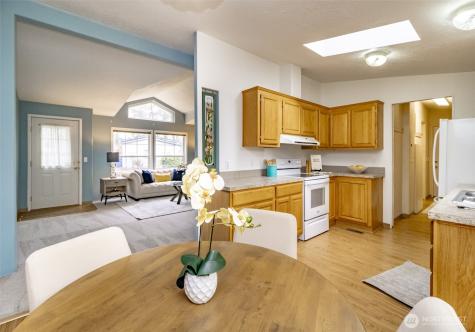 15208 124th Avenue Ct E Puyallup WA 98374