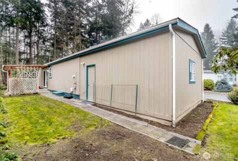 15208 124th Avenue Ct E Puyallup WA 98374