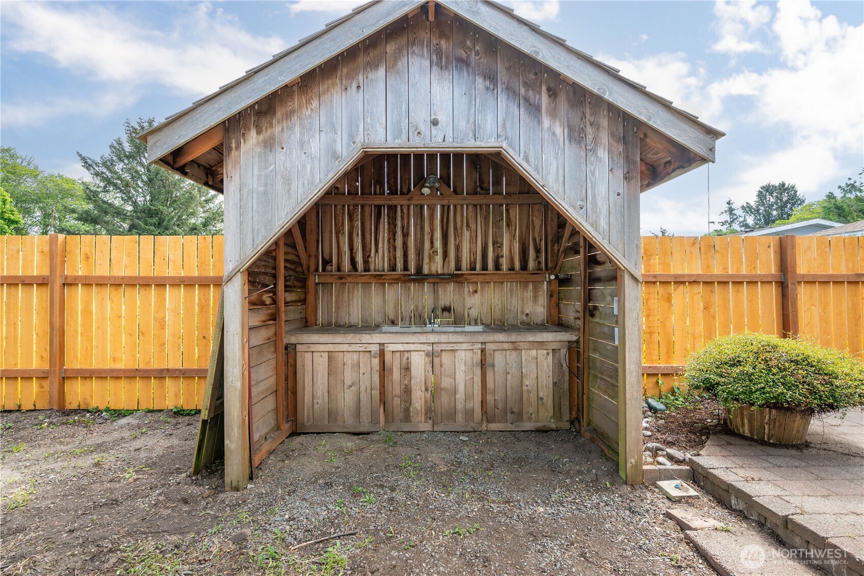 1608 N Washington Avenue Long Beach WA 98631