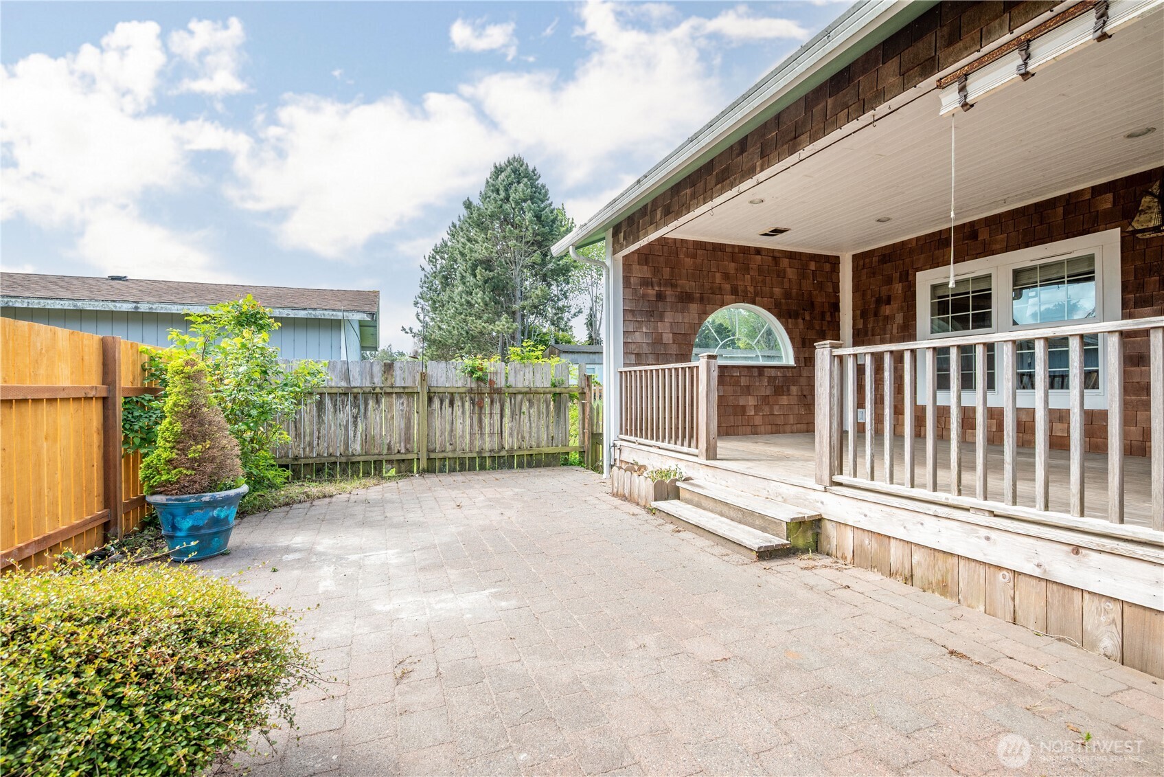 1608 N Washington Avenue Long Beach WA 98631