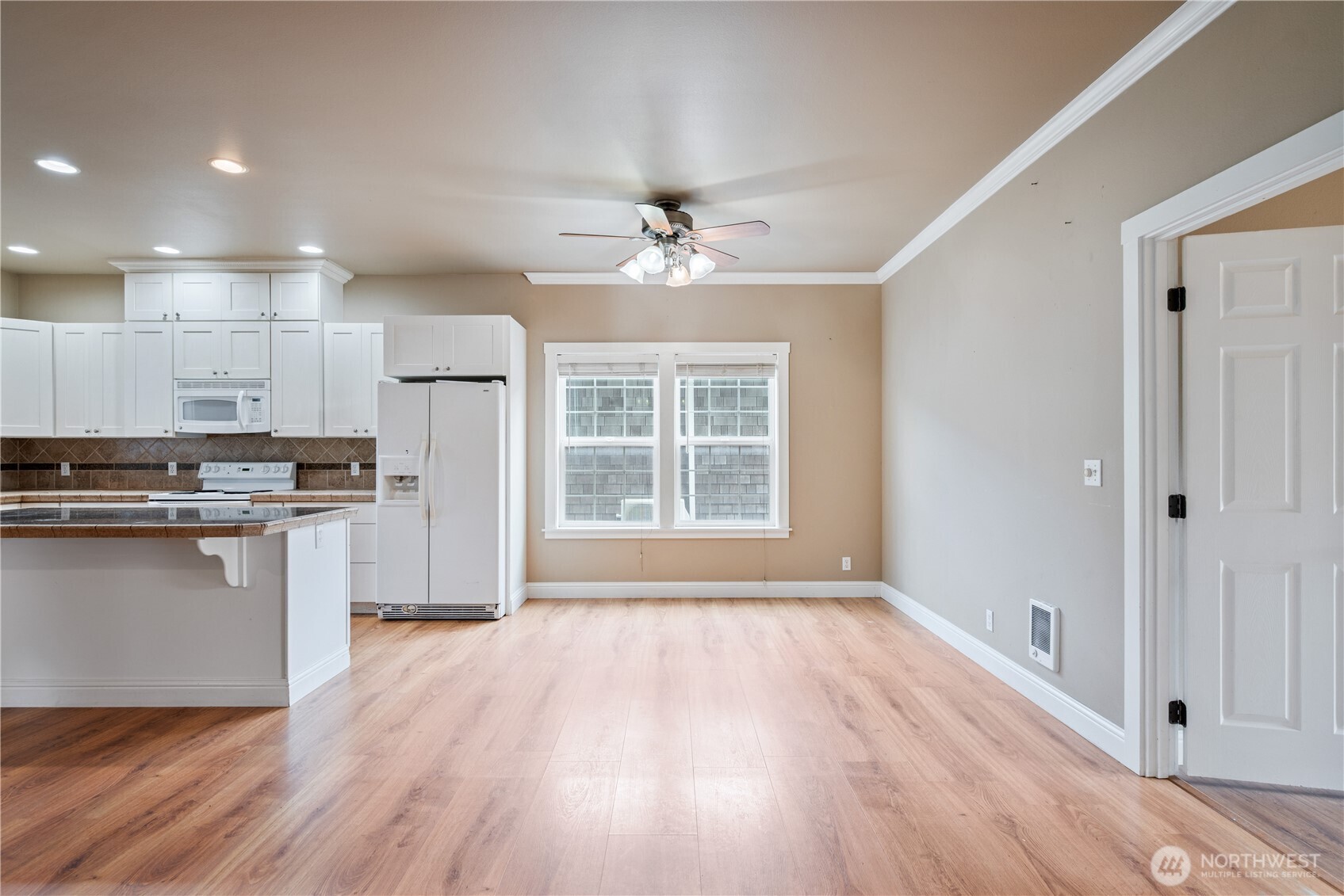 1608 N Washington Avenue Long Beach WA 98631