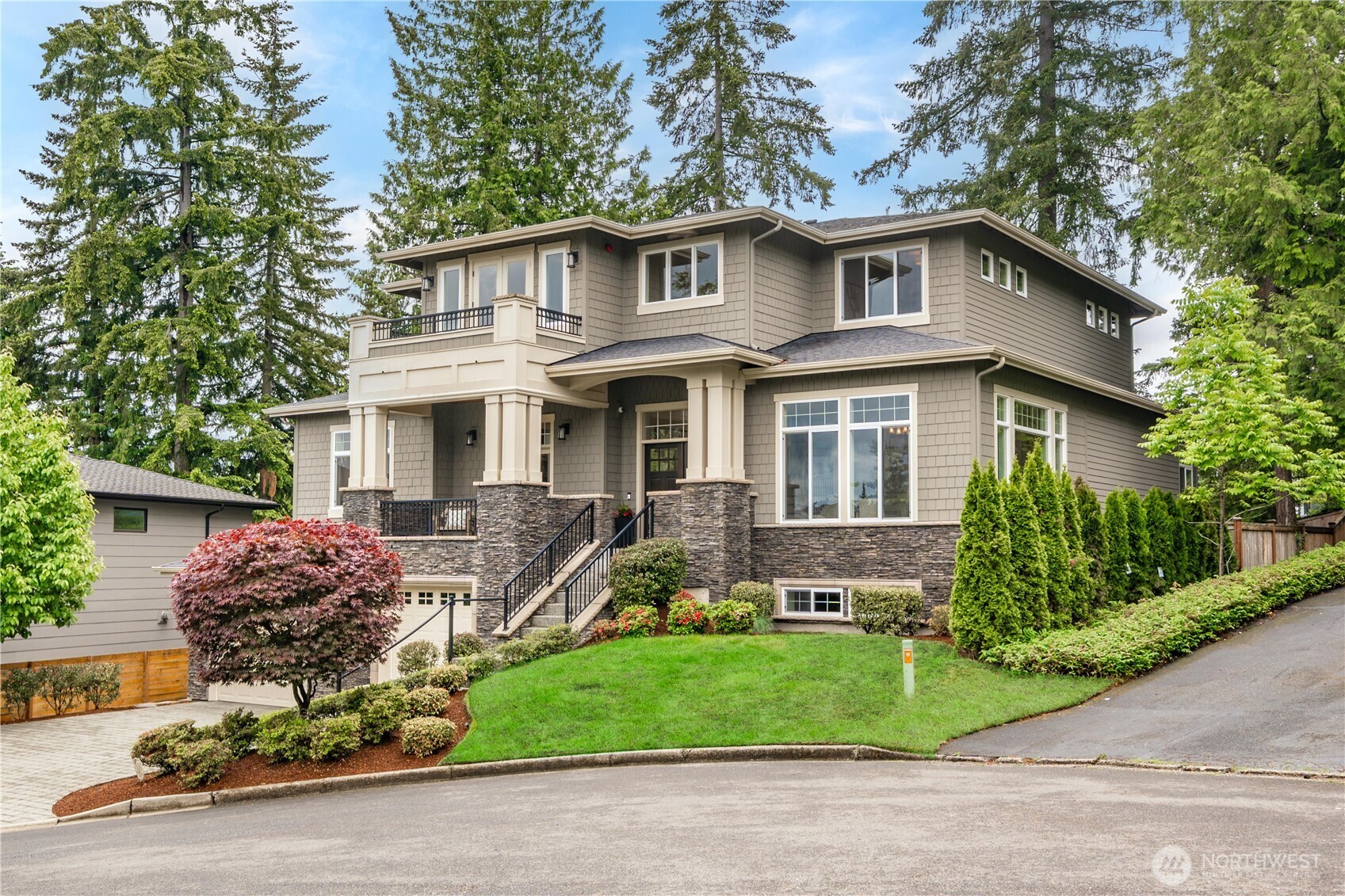 10223 NE 22nd Place Bellevue WA 98004