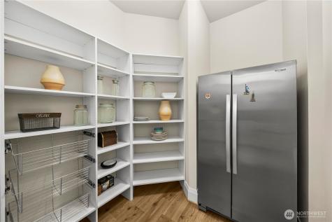 10223 NE 22nd Place Bellevue WA 98004