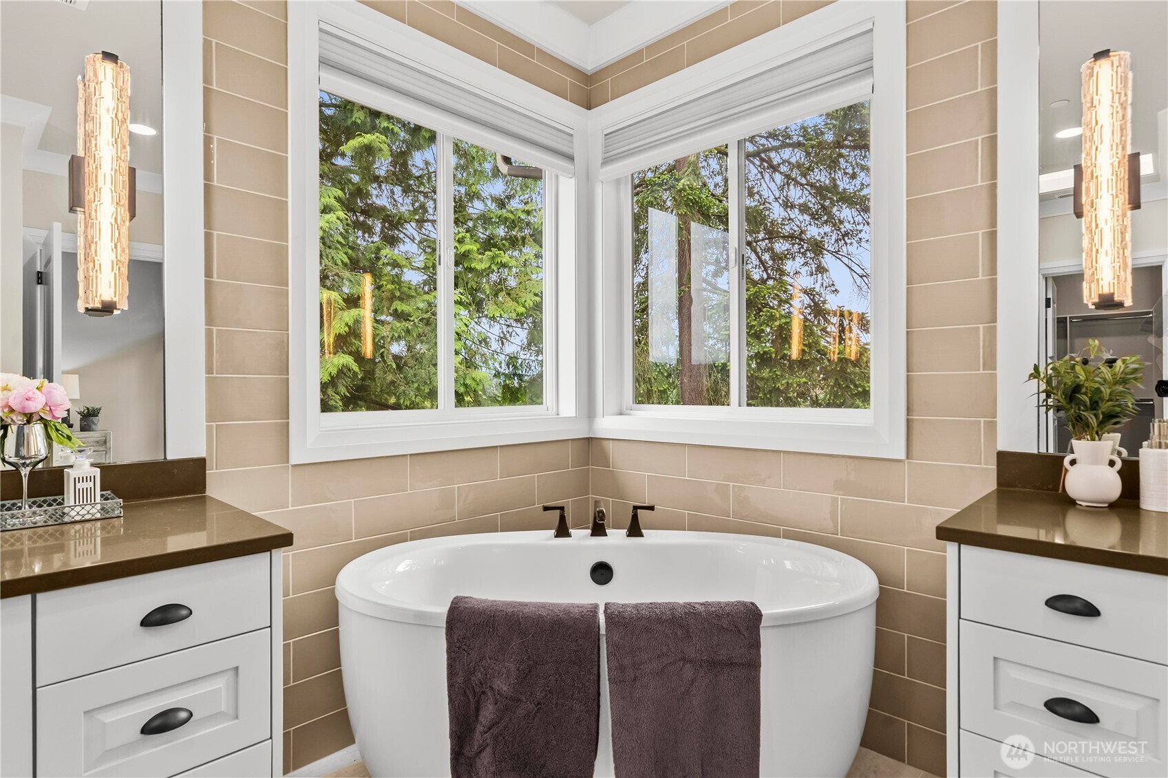 10223 NE 22nd Place Bellevue WA 98004