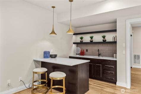 10223 NE 22nd Place Bellevue WA 98004