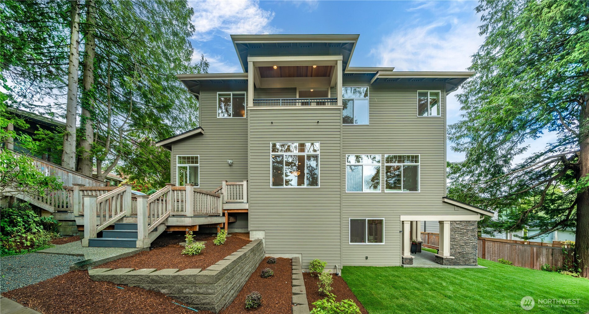 10223 NE 22nd Place Bellevue WA 98004