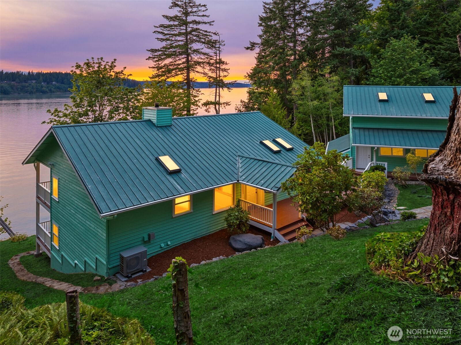 6957 Crystal Springs Drive NE Bainbridge Island WA 98110