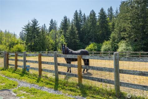 137 Bravo Road Port Angeles WA 98362