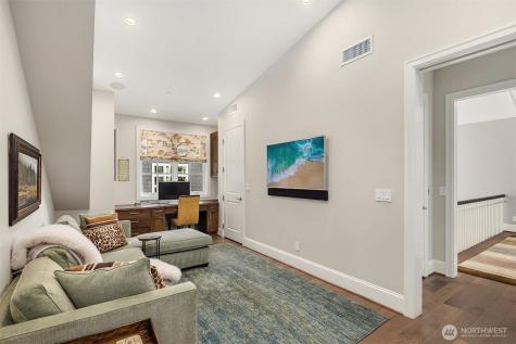 2409 Evergreen Point Road Medina WA 98039