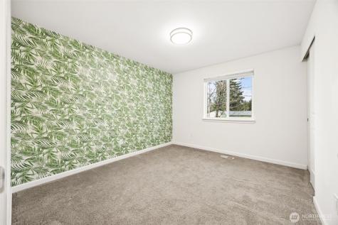 3810 180th Street E Tacoma WA 98446