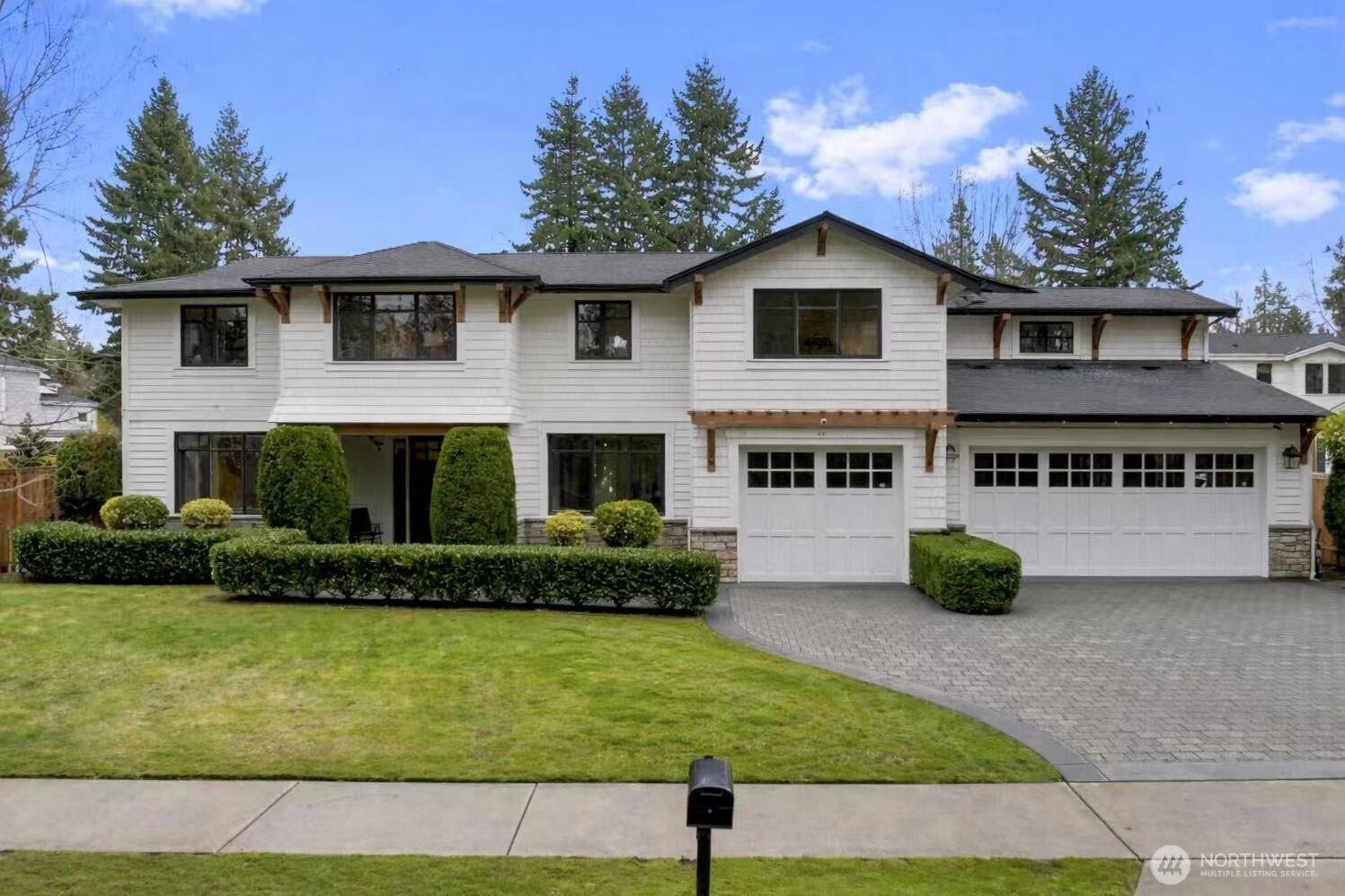 5422 106th Avenue NE Kirkland WA 98033