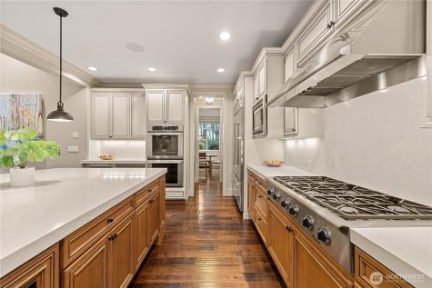 5422 106th Avenue NE Kirkland WA 98033