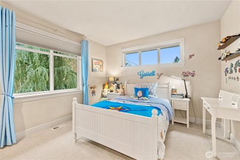 5422 106th Avenue NE Kirkland WA 98033