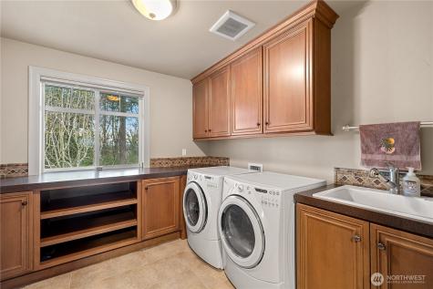 5422 106th Avenue NE Kirkland WA 98033