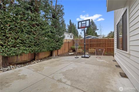 5422 106th Avenue NE Kirkland WA 98033