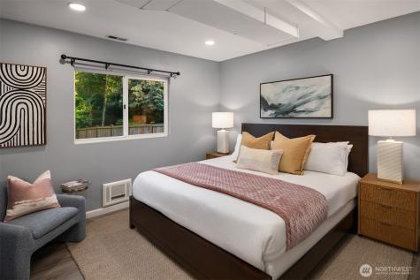 14328 85th Place NE Kirkland WA 98034