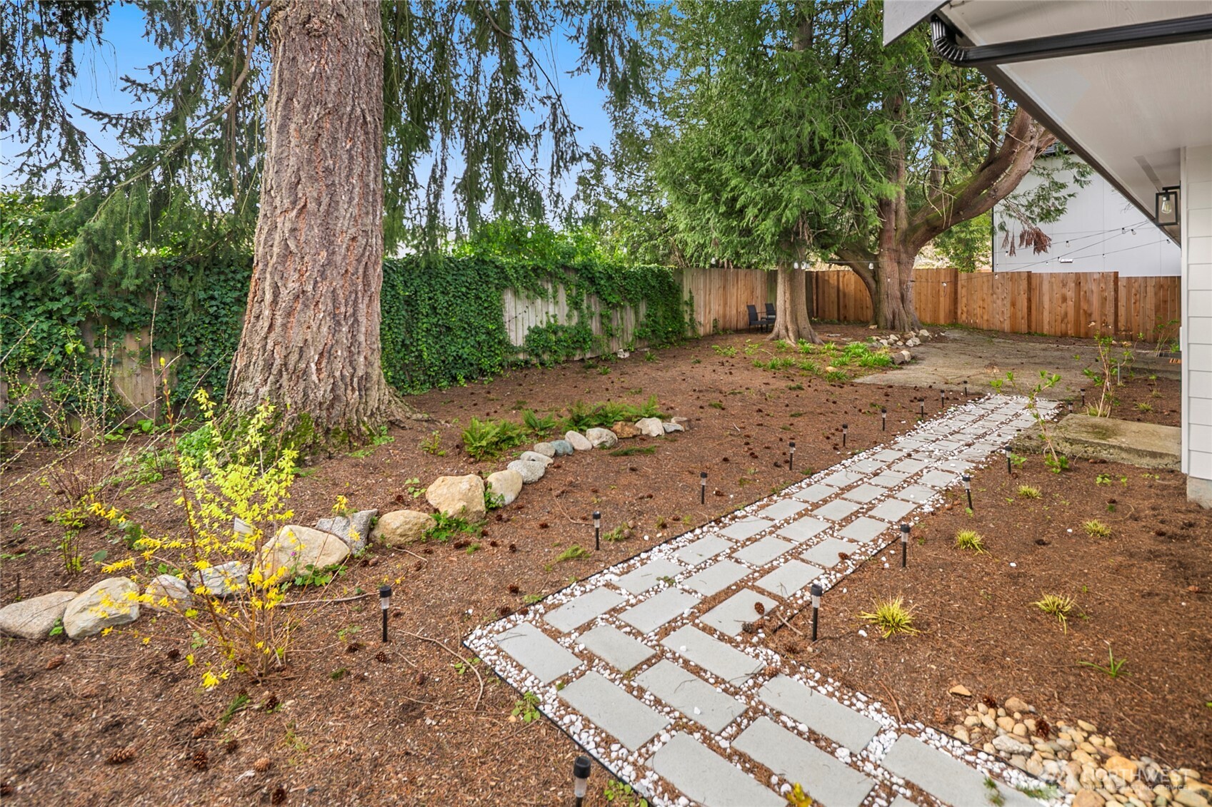 1402 N 136th Street Seattle WA 98133