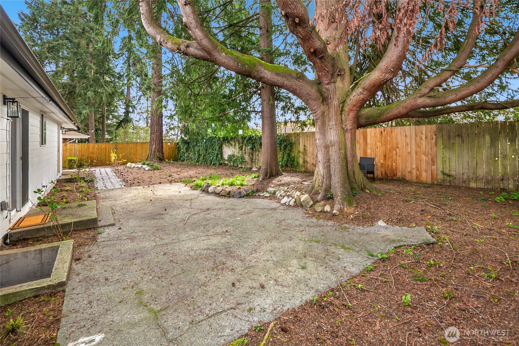 1402 N 136th Street Seattle WA 98133