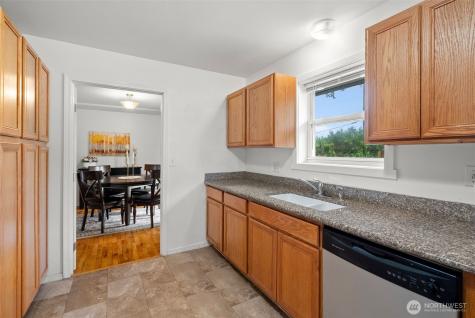 10109 Becker Drive SW Lakewood WA 98499