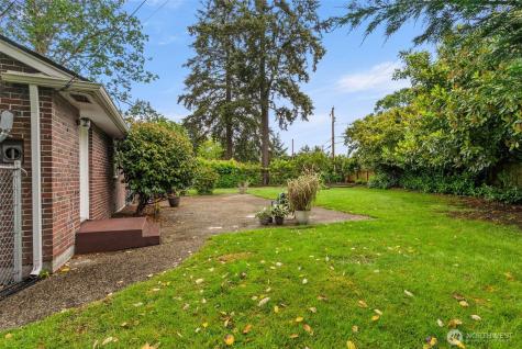 10109 Becker Drive SW Lakewood WA 98499