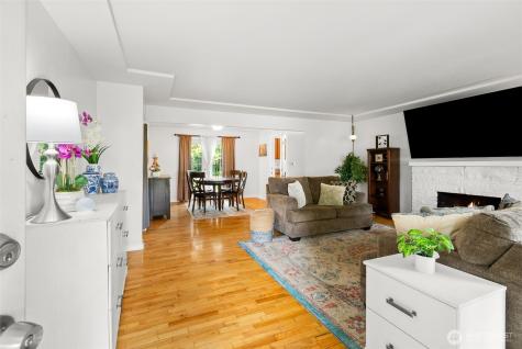 10109 Becker Drive SW Lakewood WA 98499