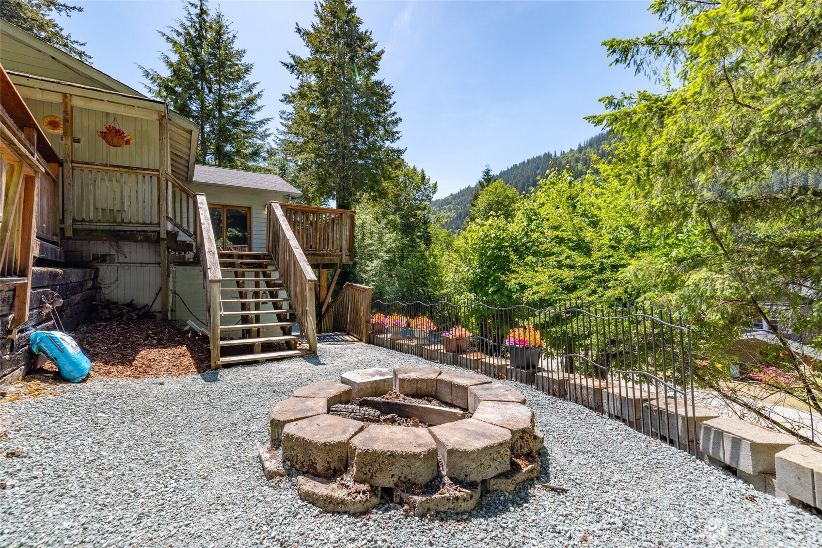 460 Lakeside Drive Sedro Woolley WA 98284