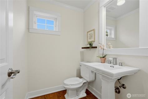 3813 23rd Avenue W Seattle WA 98199