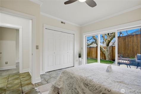 3813 23rd Avenue W Seattle WA 98199