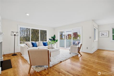 3813 23rd Avenue W Seattle WA 98199