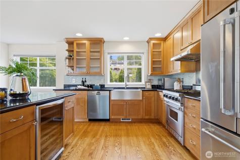 3813 23rd Avenue W Seattle WA 98199