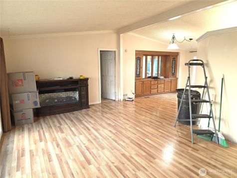 2421 S 370th Place Federal Way WA 98003
