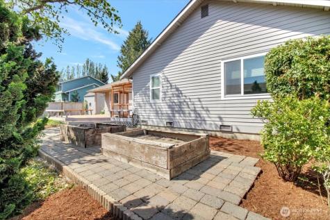 2928 209th Place SW Lynnwood WA 98036