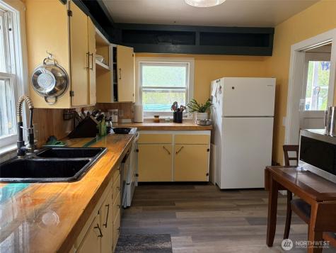 17525 Highway 21 N Malo WA 99150