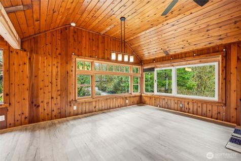 35118 311th Place NE Arlington WA 98223