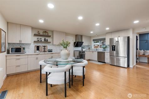 16127 SE 5th Street Bellevue WA 98008
