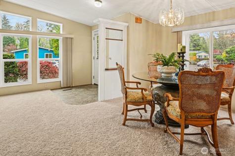 17308 Woodcrest Drive NE Bothell WA 98011