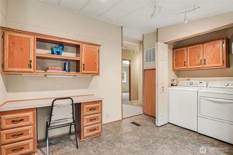 17308 Woodcrest Drive NE Bothell WA 98011