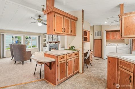 17308 Woodcrest Drive NE Bothell WA 98011